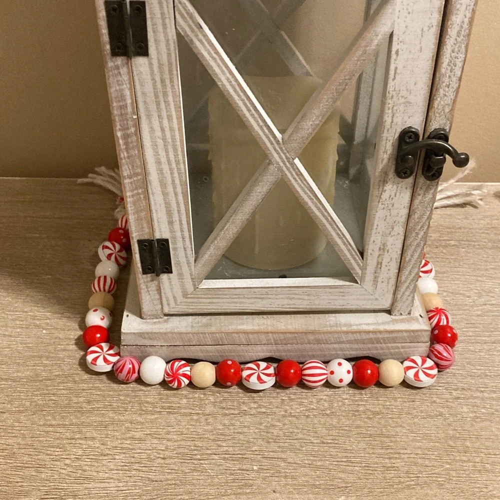 HAND CRAFTED FARMHOUSE TIERED TRAY WOOD GARLAND Set of 3 RED WHITE CHRISTMAS